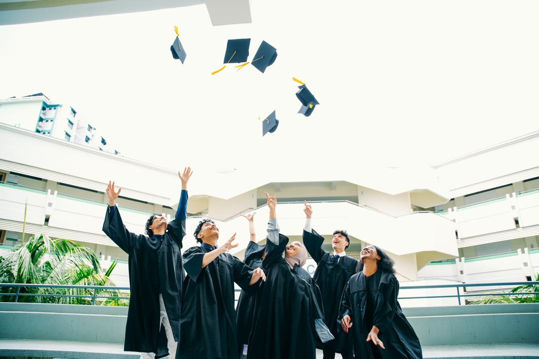 guide to study abroad scholarships